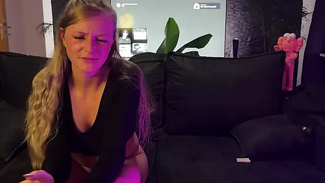 _GetOnMyDick_ Nudes and Live Cam