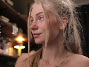 Hello, i’m Kate!), ♥ Nudes and Live Cam