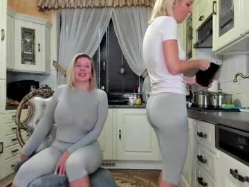 Interested in a collaboration only female tunderose1@gmail.com Nudes and Live Cam