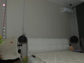 Mary Nudes and Live Cam