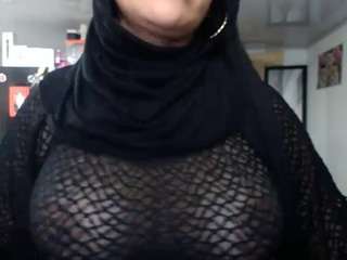 nadiaabaud Nudes and Live Cam