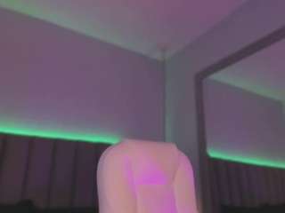 alice-sierra Nudes and Live Cam