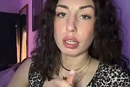 Estherjizz Nudes and Live Cam
