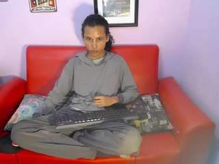 ethan-rose Nudes and Live Cam