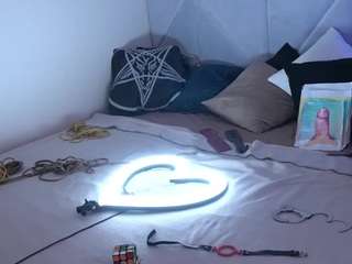 futuraswitch Nudes and Live Cam