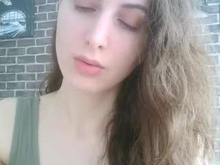 h0t-lady Nudes and Live Cam