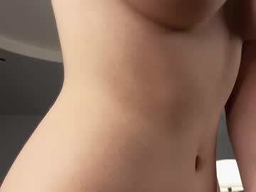 Laura Nudes and Live Cam