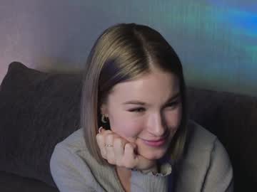 Nicole Nudes and Live Cam