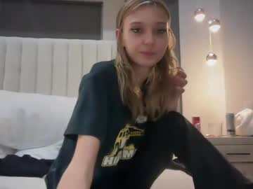 sarah Nudes and Live Cam