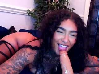 avaevee Nudes and Live Cam