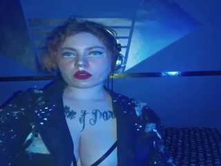 eviebee Nudes and Live Cam