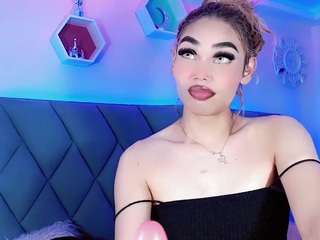 hallyyhott Nudes and Live Cam