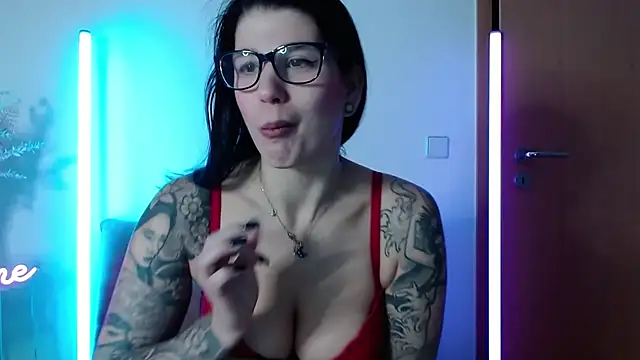 KiraKane1 Nudes and Live Cam