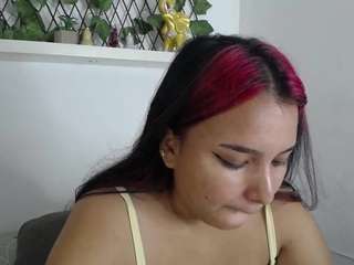 little-shary Nudes and Live Cam