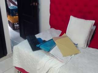 miaathomas Nudes and Live Cam