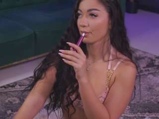 rheasinn Nudes and Live Cam