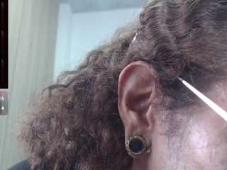 bustyxmilf Nudes and Live Cam