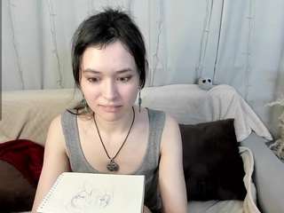emilystrike Nudes and Live Cam