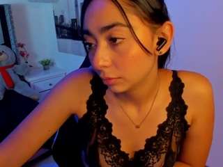 june-evans Nudes and Live Cam