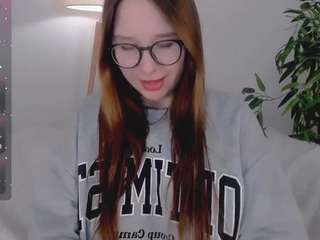 kinniwyatta Nudes and Live Cam