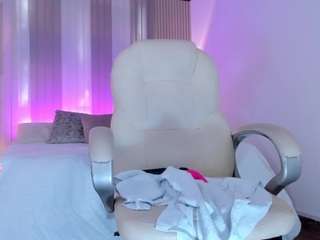 lilii-adams Nudes and Live Cam