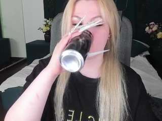 elielee Nudes and Live Cam