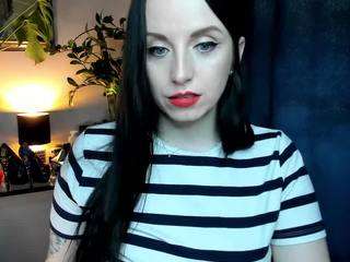 kissleila Nudes and Live Cam