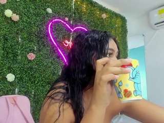 laura-summer Nudes and Live Cam