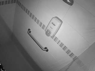 voyeurcam-jb-jail-shower Nudes and Live Cam