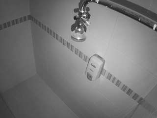 voyeurcam-jb-shower-16 Nudes and Live Cam