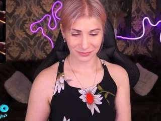 cassandragood Nudes and Live Cam
