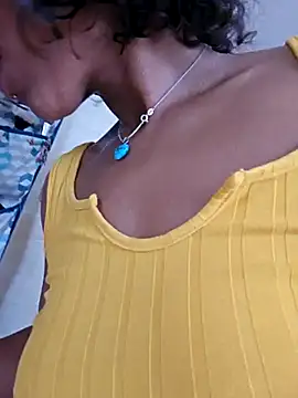 Goldenlace Nudes and Live Cam