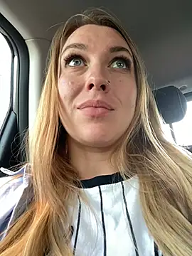 Sweet___Emily Nudes and Live Cam
