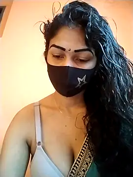 Prionti- Nudes and Live Cam