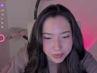 bubble-gum Nudes and Live Cam