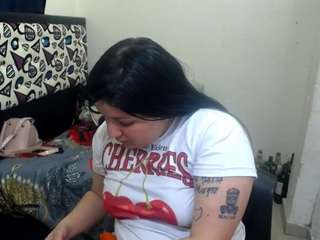 jullymessyy Nudes and Live Cam