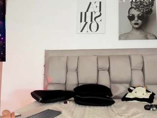 millimattell Nudes and Live Cam