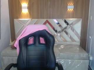paula-b Nudes and Live Cam