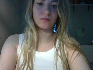 rosiejune Nudes and Live Cam