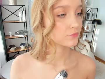 Serena Nudes and Live Cam
