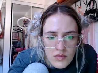 softest-girl Nudes and Live Cam