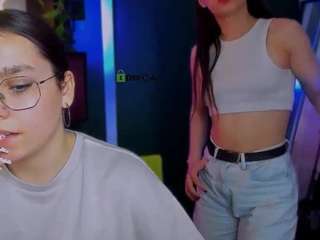 veri-ni Nudes and Live Cam