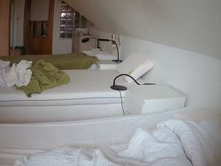 voyeurcam-julmodels-bed-3 Nudes and Live Cam