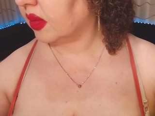 yourbustykatty Nudes and Live Cam