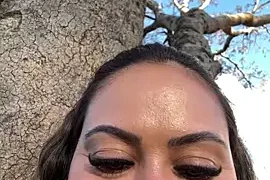 lariic Nudes and Live Cam