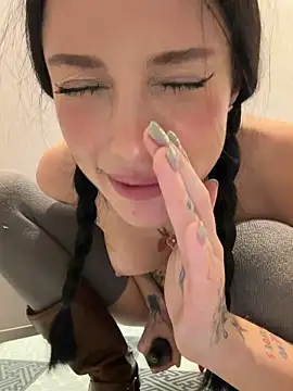 Melissa_crazy Nudes and Live Cam
