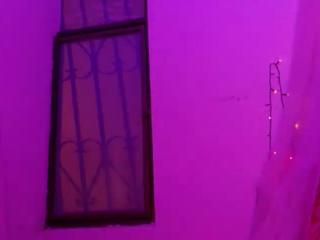 kellywaalker on cam for live i sexy video chat