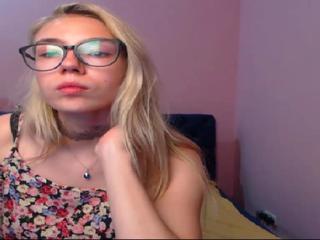 vivien-sov on cam for live i sexy video chat