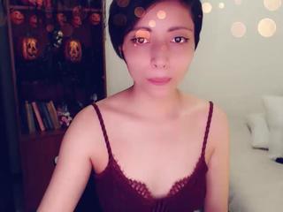 sweet-leva on cam for live i sexy video chat