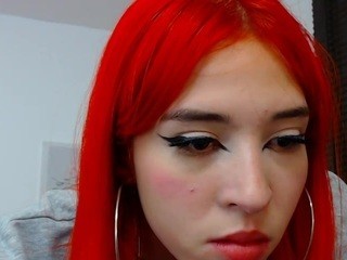 ashley-hazee on cam for live i sexy video chat